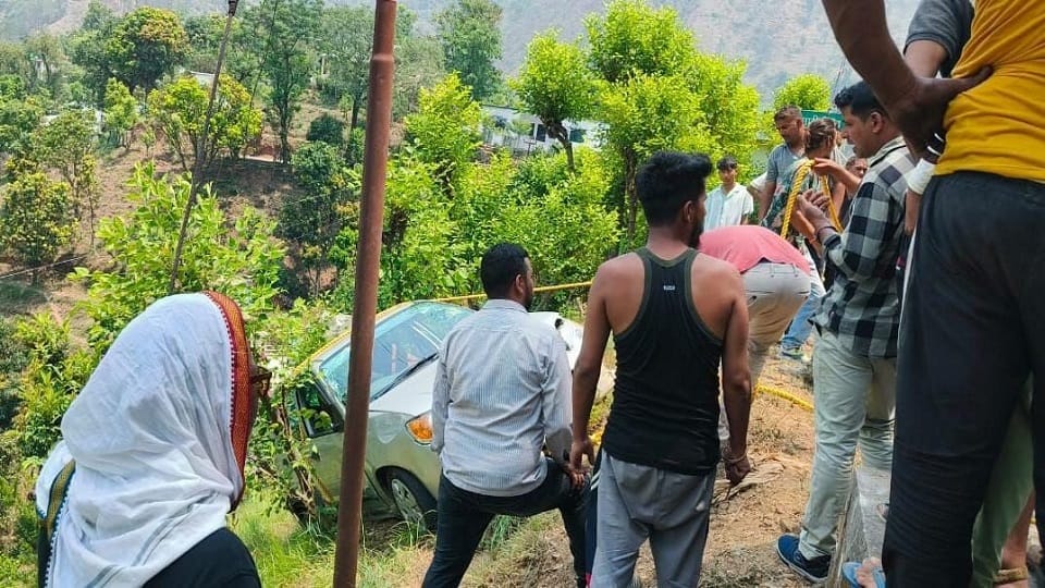 Almora Road Accident: ranger car accident in almora