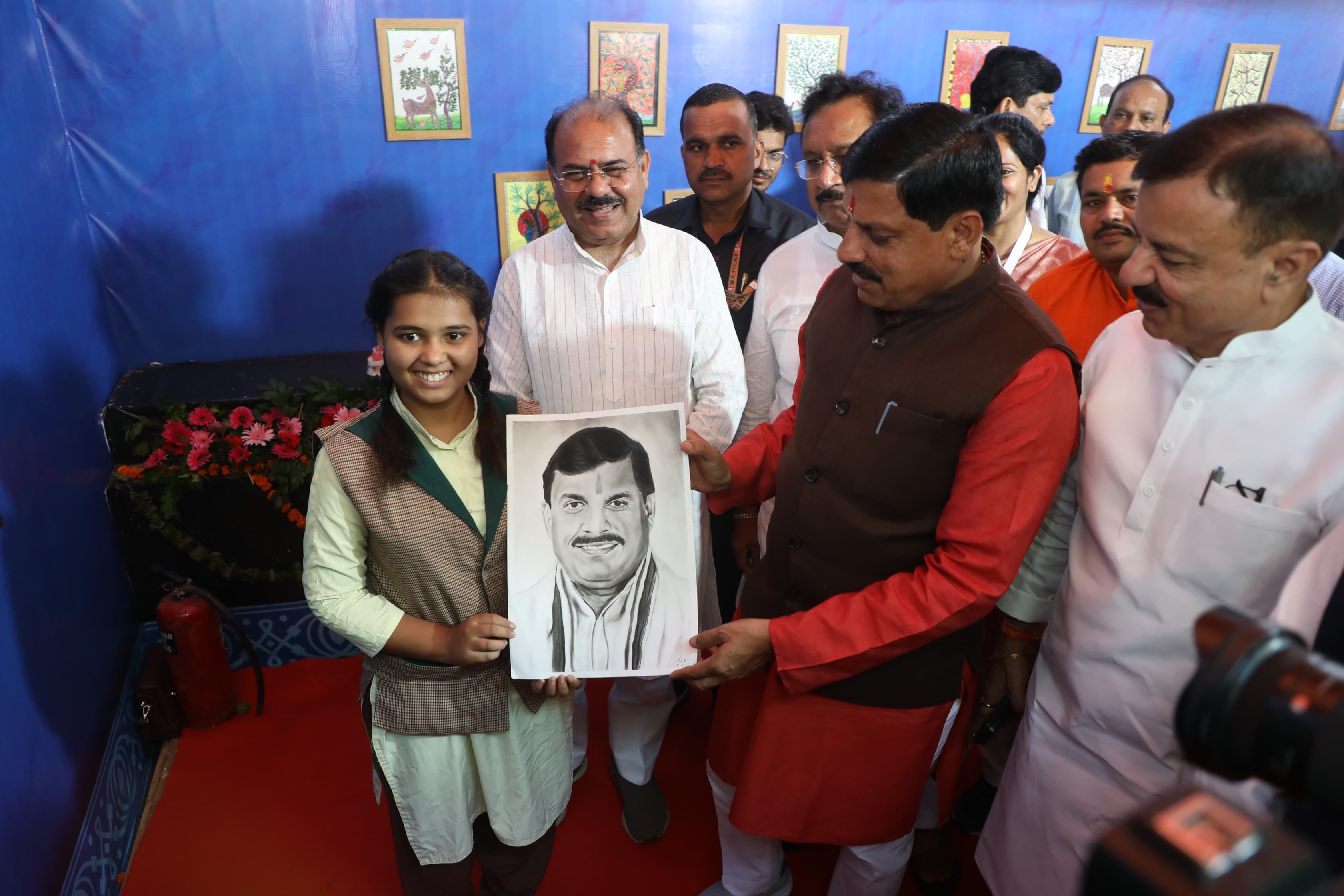 MP: CM welcomes children with tilak, Minister demands national anthem should be mandatory in all schools inclu
