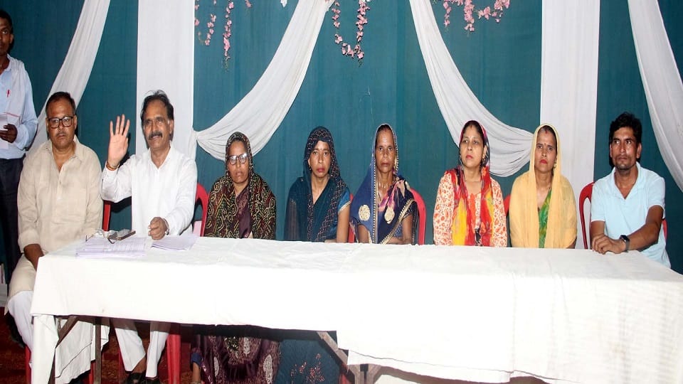 Preparation of no-confidence motion against block chief Pooja Diwakar