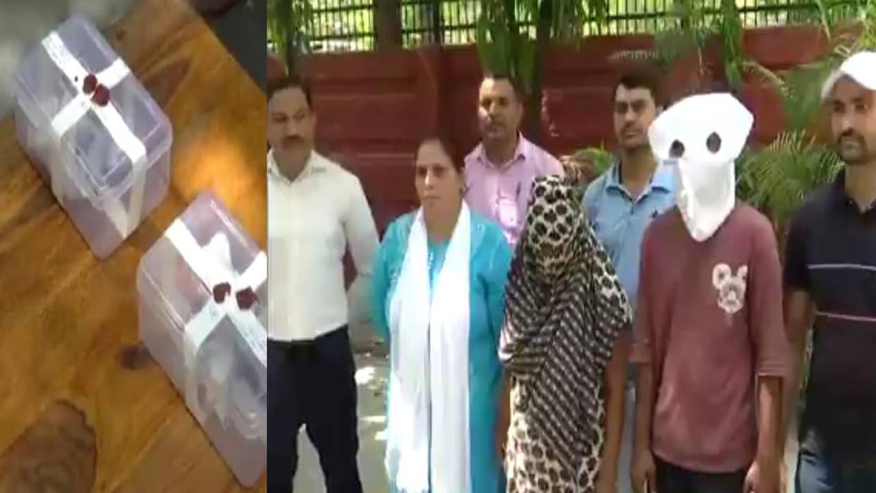 Police arrested two accused who stole diamonds worth one crore from businessman car in Agra