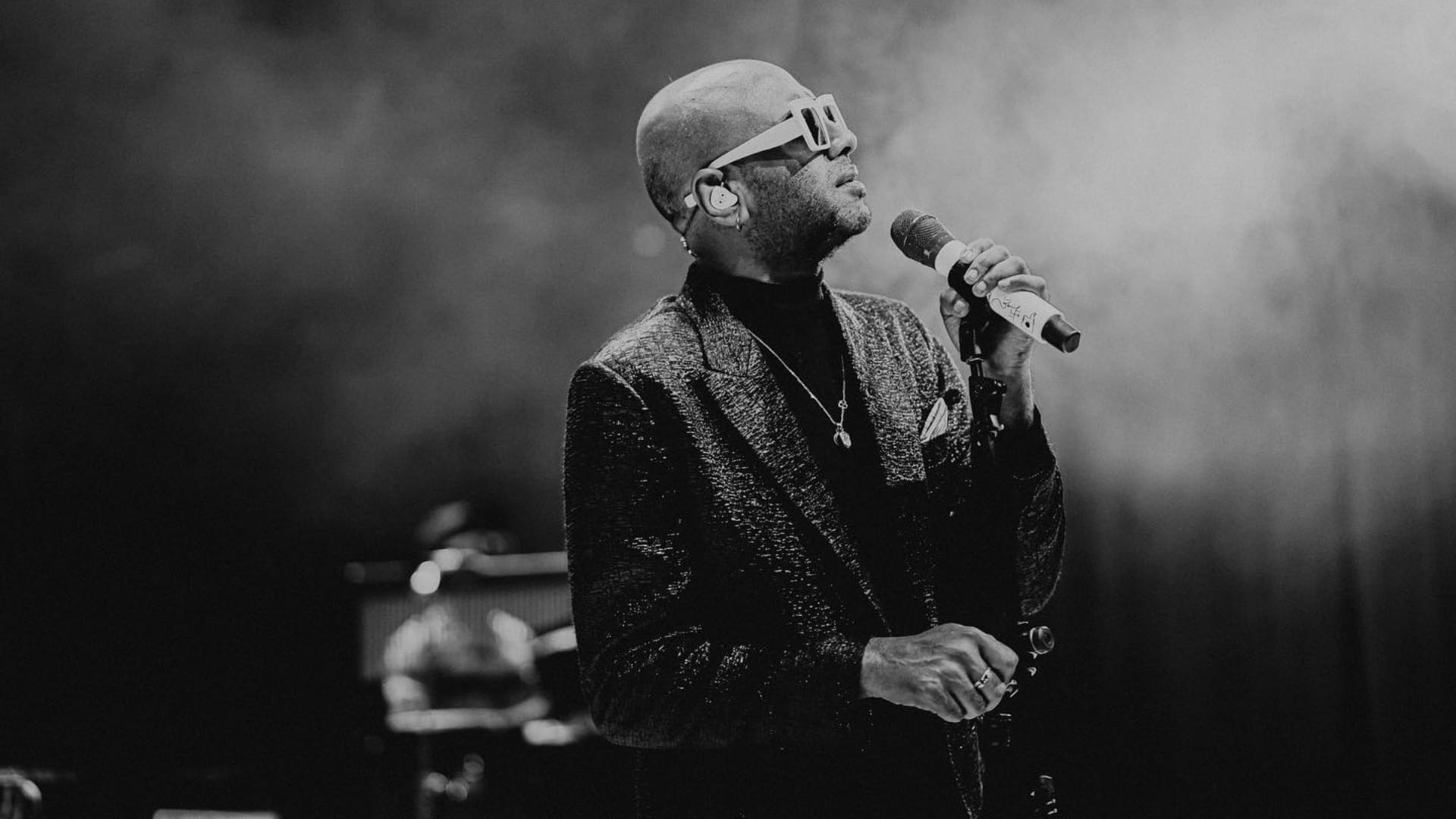 Bollywood Famous Singers Have Also Sung Songs in Non-Hindi Films Diljit Dosanjh Sonu Nigam Benny Dayal