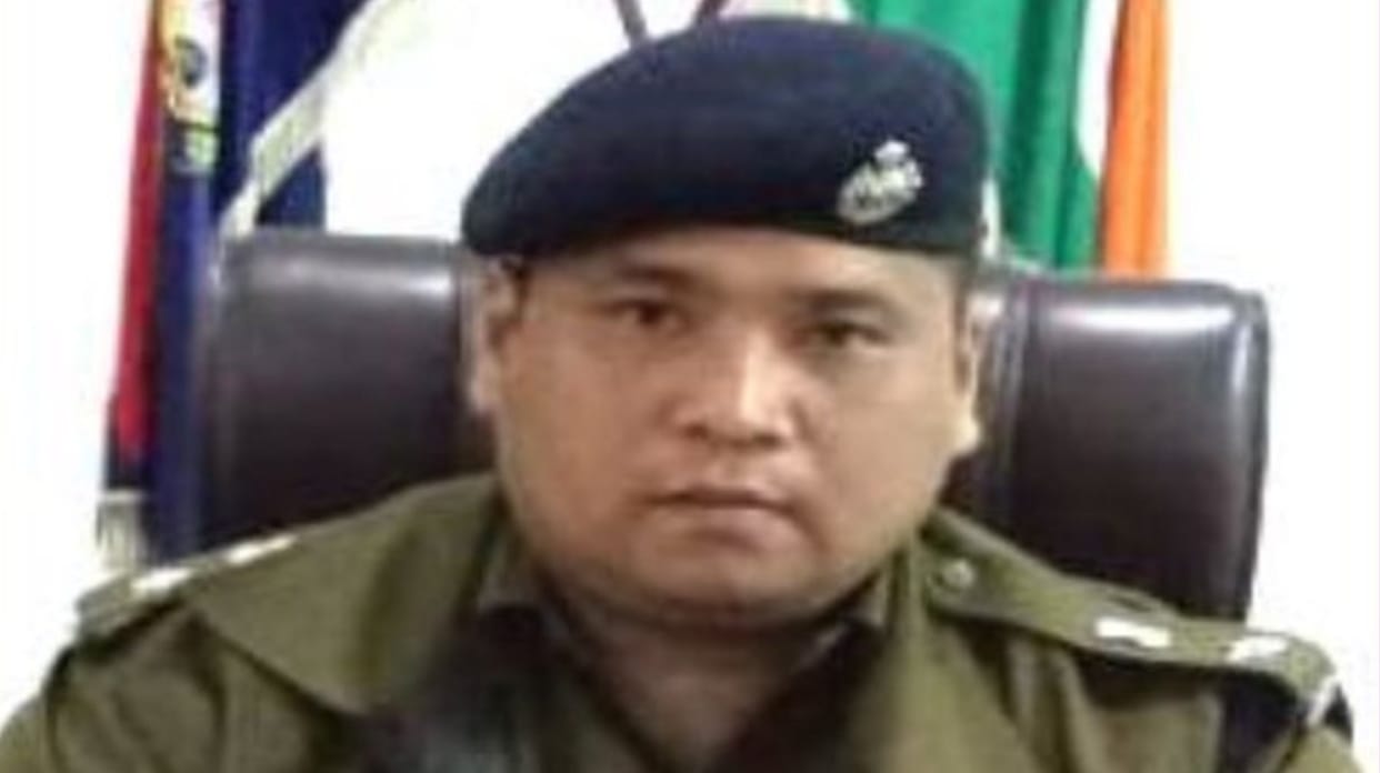 Assam Top Official Shoots Himself In ICU After Wife Dies Of Cancer news in hindi