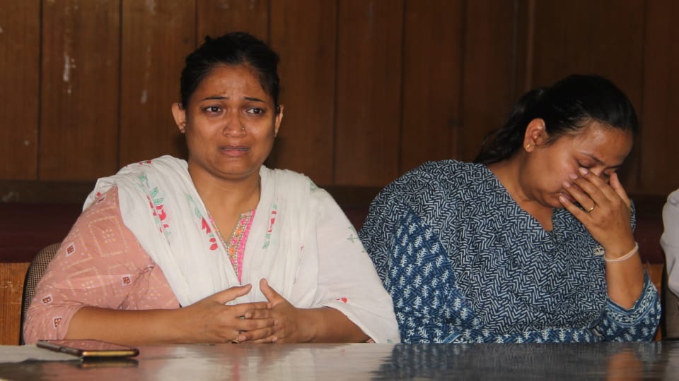 Dehradun Crime Shootout Victim Wife and sister Appeal to dehradun Band on 20 June