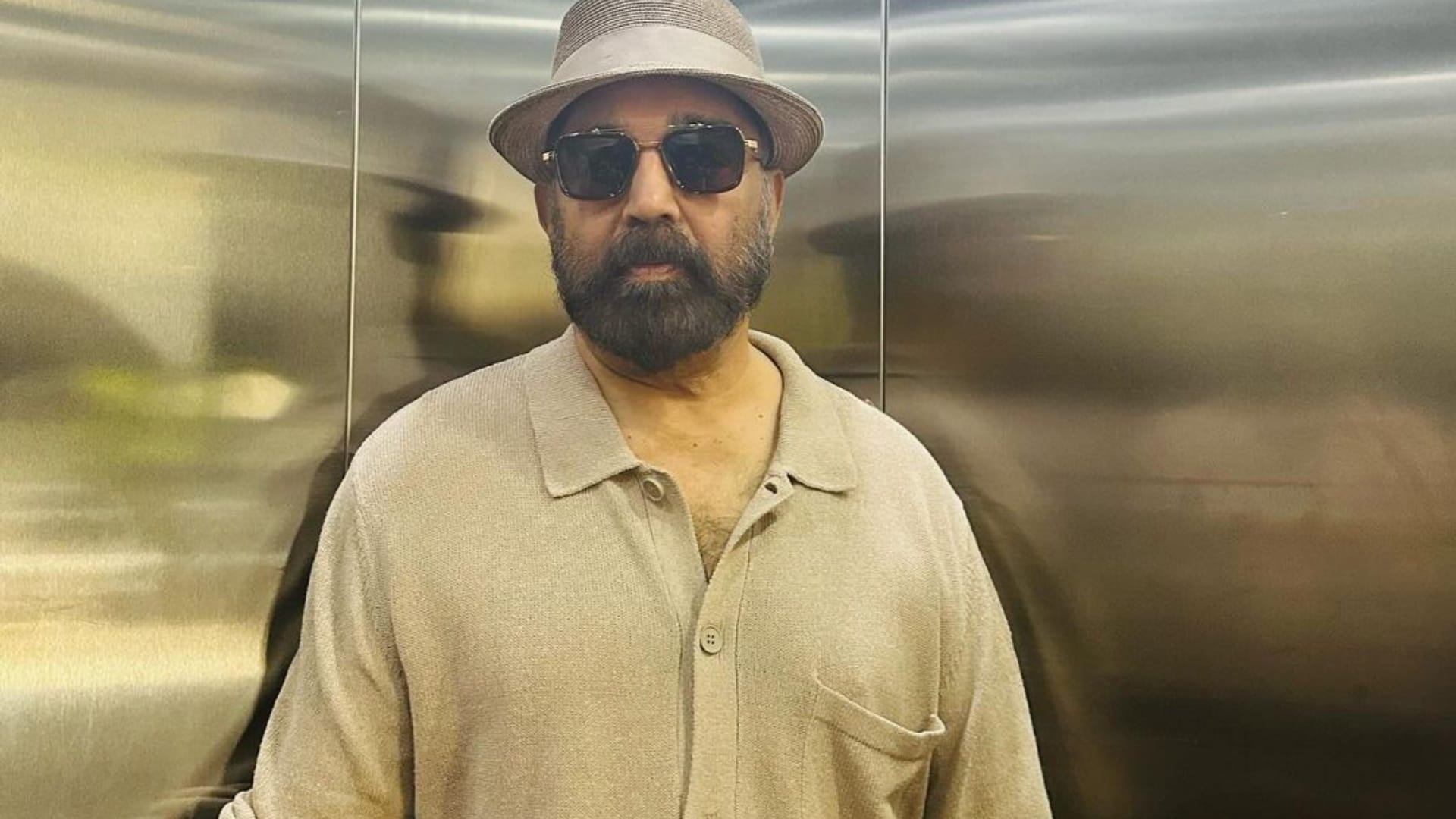 Stars who do not believe in religion Farhan Akhtar anurag kashyap John Abraham Kamal Haasan Akshay Kumar