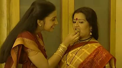 Apara Mehta Interview Actress Talk About New Serial Prathaon Ki Odhe Chunri Beendani And Her Career