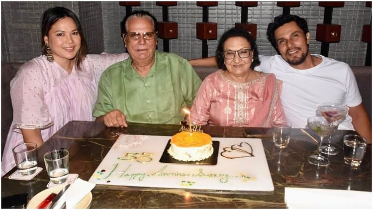 Randeep Hooda Celebrates Parents Ranbir And Asha Hooda 53rd Wedding ...