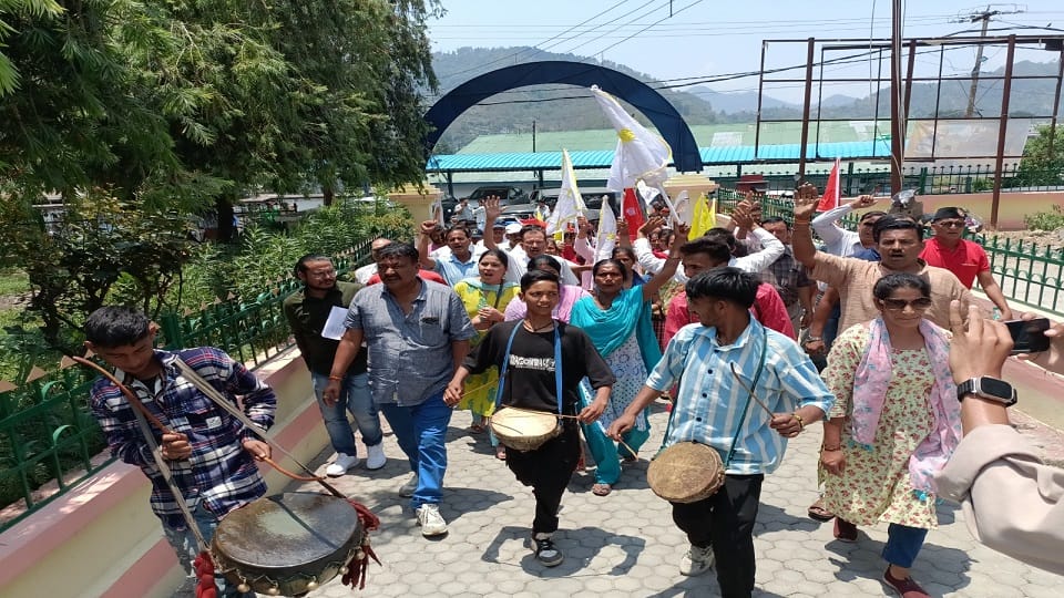 Pithoragarh Protest: People protest against for water crisis in pithoragarh