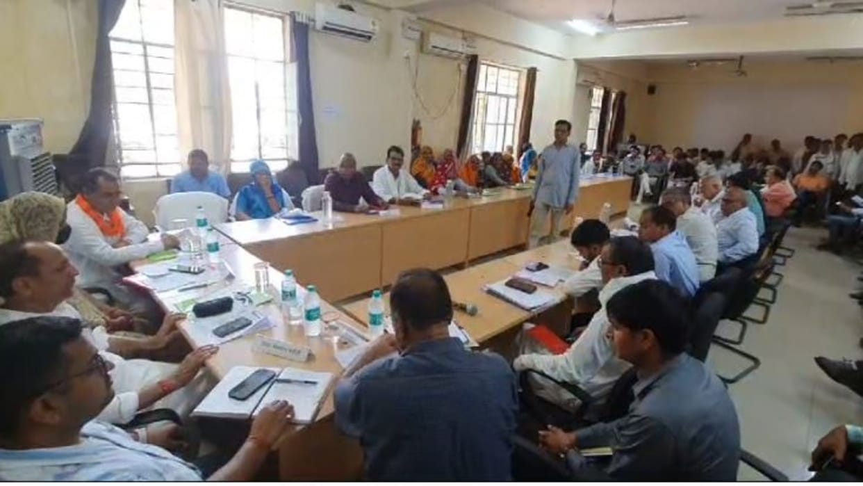 Karauli News: General meeting of Zilla Parishad concluded, MP gave instructions to resolve the problems