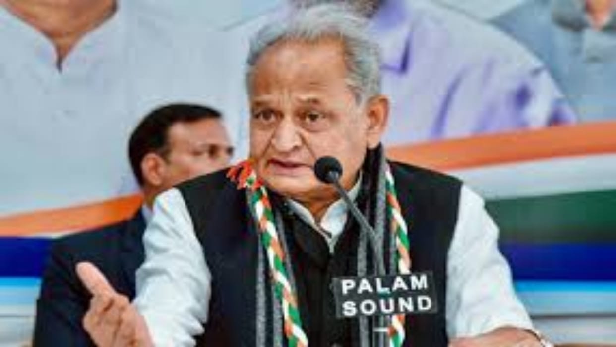 Rajasthan News: Gehlot's reply to CM's statement, said: Chiranjeevi scheme was started after my operation