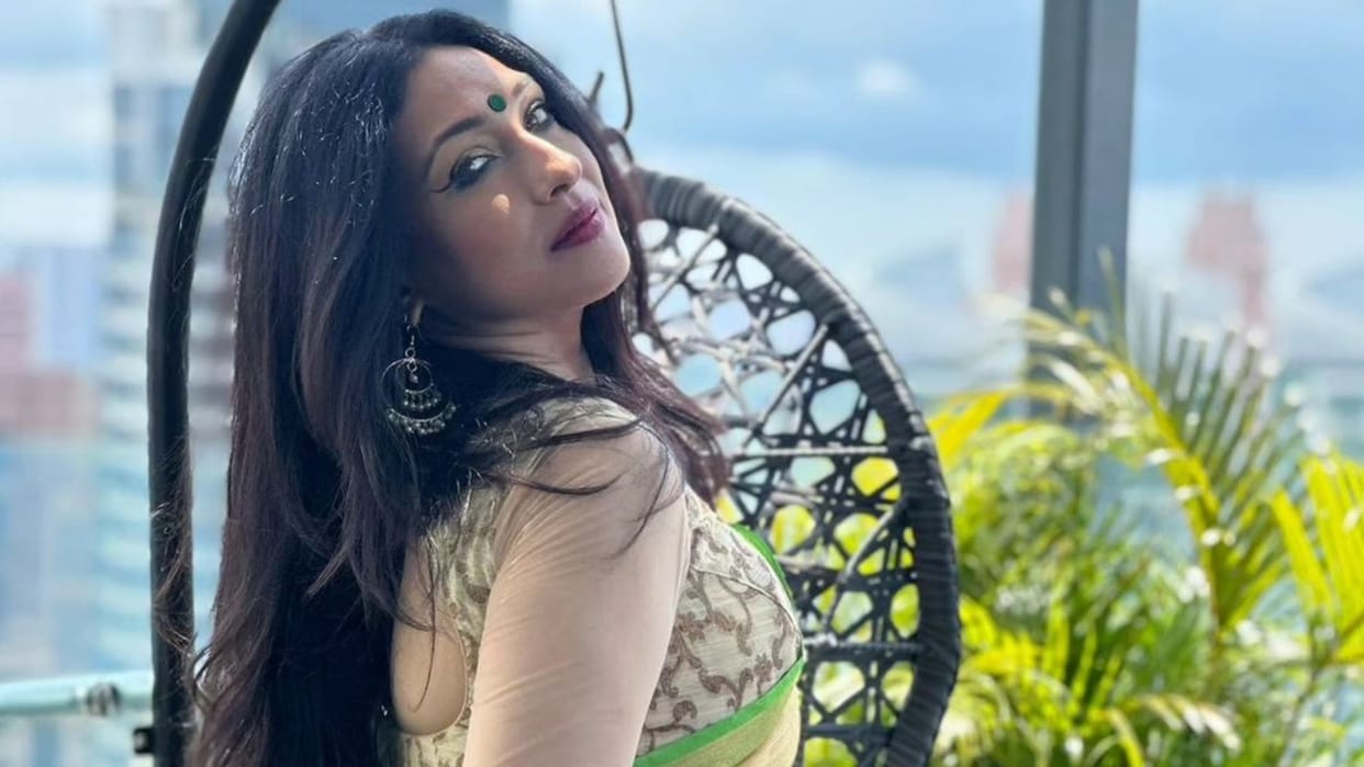 Rituparna Sengupta appears before ED officers ongoing investigation into multi-crore ration distribution scam