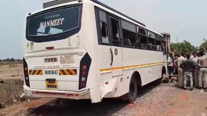 सड़क हादसे में तीन लोगों की दर्दनाक मौत