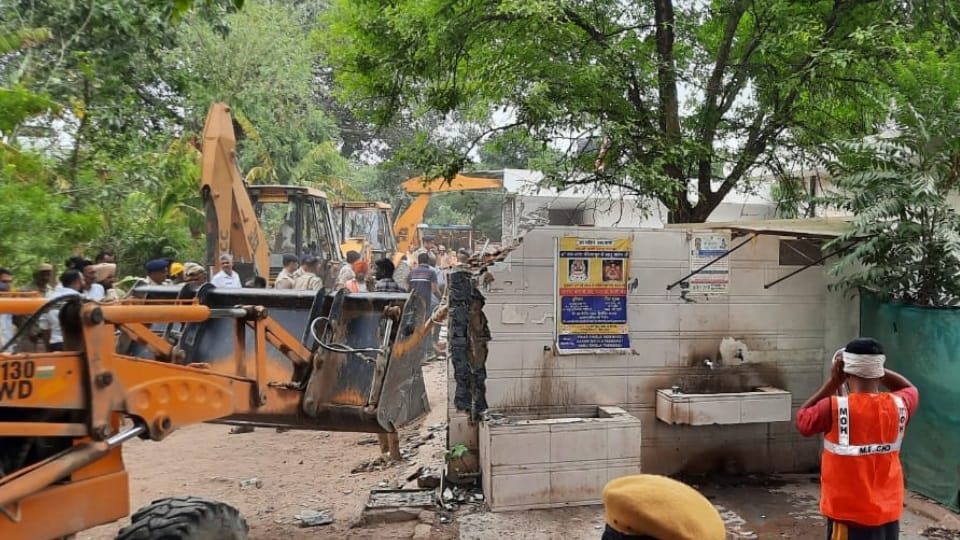 Chandigarh administration demolish temple in Manimajra