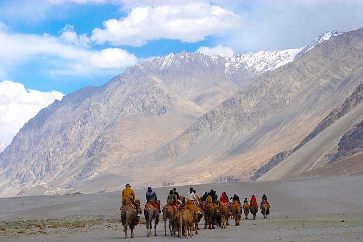 Delhi Leh Bus Service by HRTC 2024 Know Details