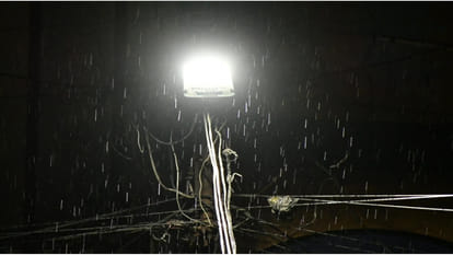 As soon as it rained on Wednesday night in Gorakhpur, power supply was disrupted in many areas