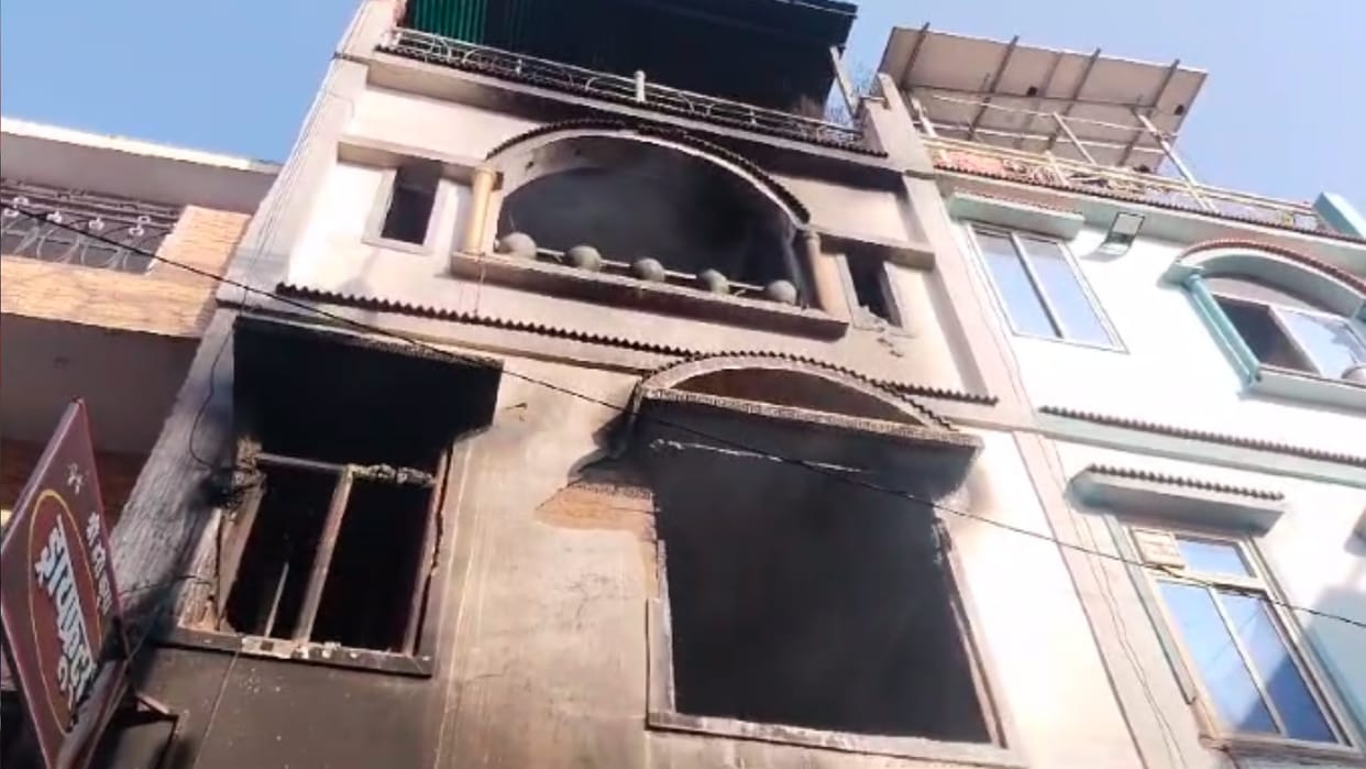 MP News: Massive fire in a house in Gwalior, three dead, dry fruit trader and two daughters burnt alive