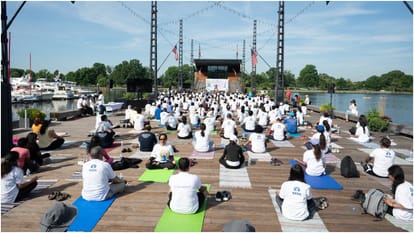International Yoga Day in Washington Celebrated With Enthusiasm Starts With Prayers and Classical Dance