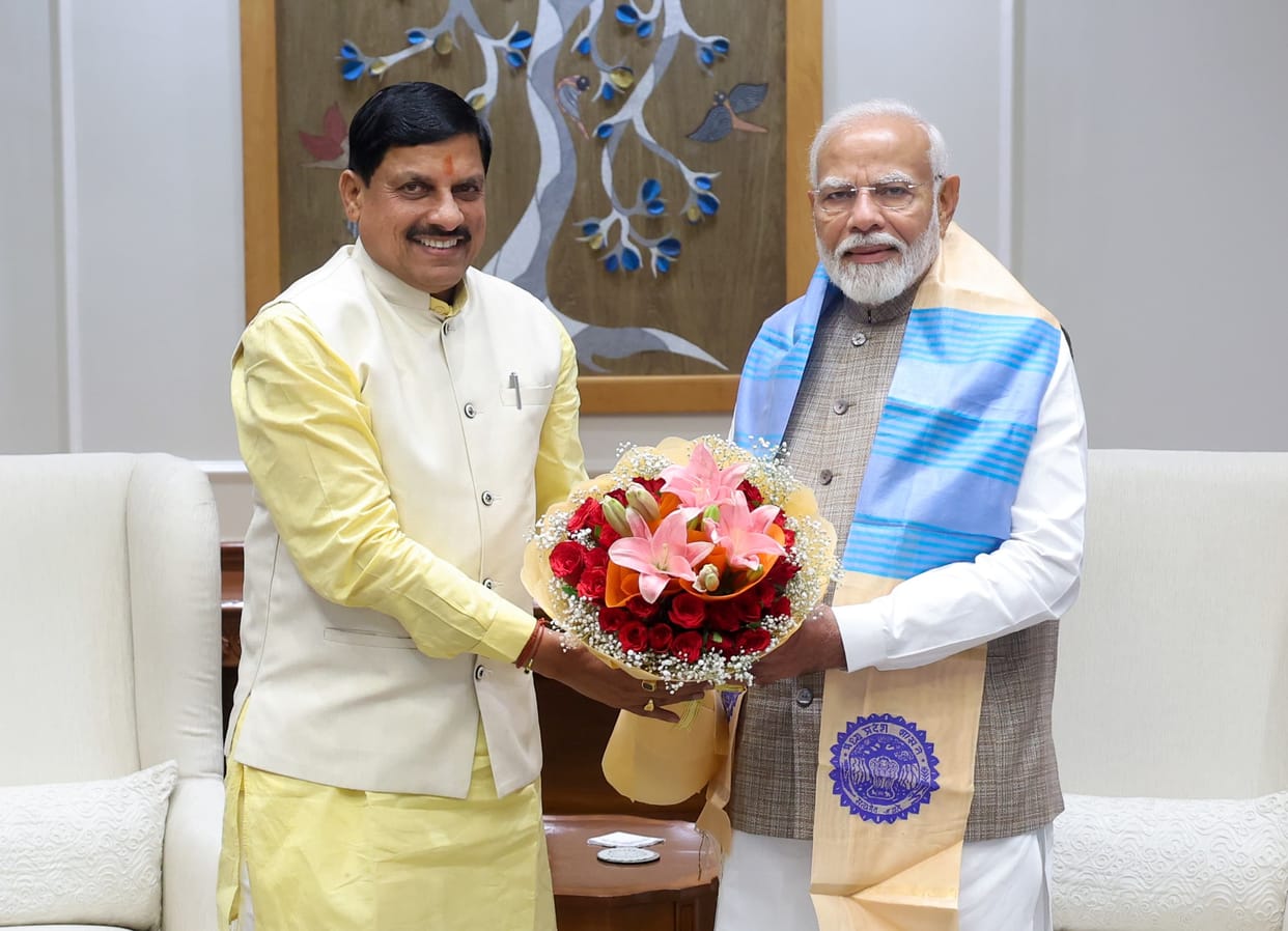 MP News: CM met PM Modi, discussion took place between the two regarding the development of the state.