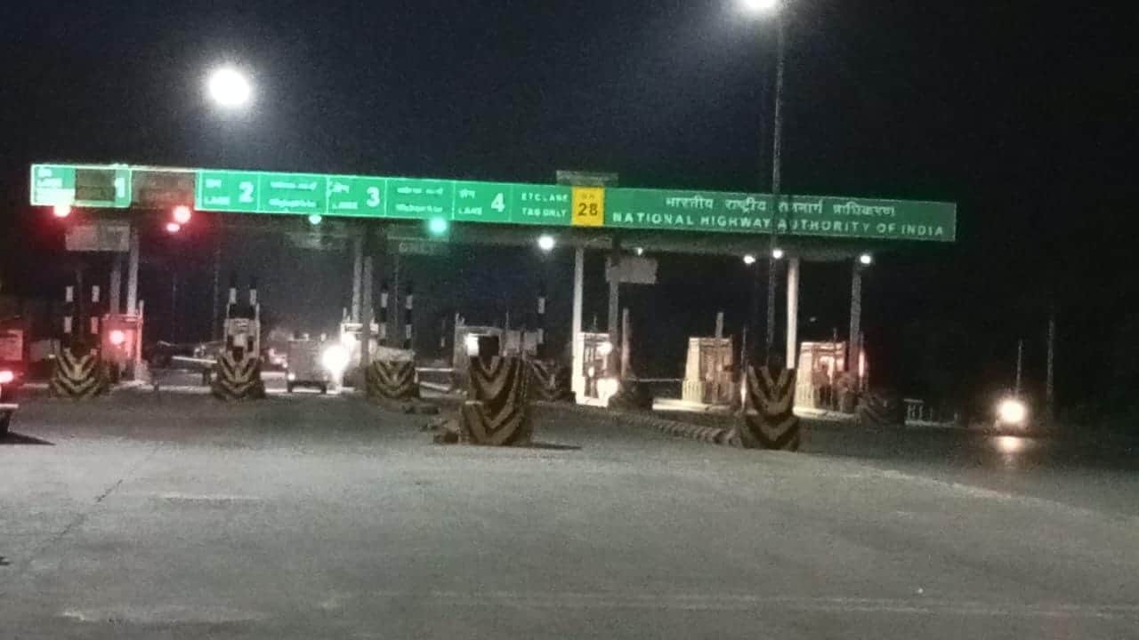 No Toll Tax on National Highway Toll Tax Rules NHAI Toll Plaza Rules in Hindi