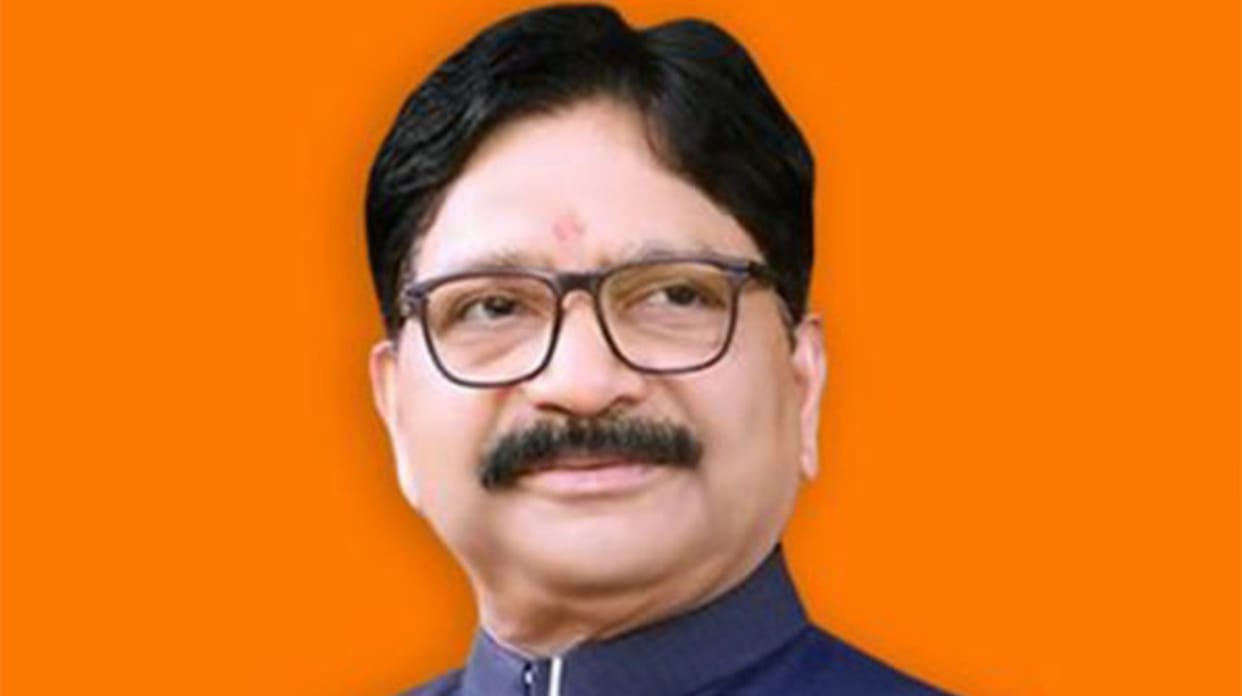 independent candidate moves HC against Shiv Sena candidate Waikar's LS win; alleges fraud