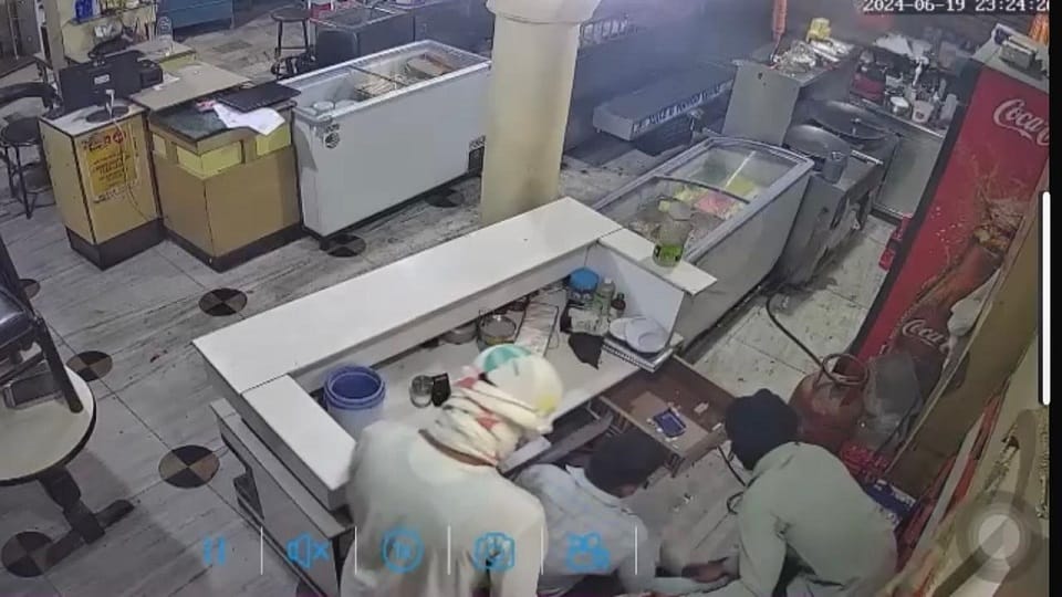 Jalandhar crime three masked looted shopkeeper at gunpoint
