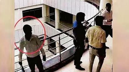 Lucknow : 120 करोड़ की ठगी में तीन आरोपियों की कस्टडी रिमांड के लिए पुलिस ने लगाई अर्जी, आज होगी सुनवाई AKTU fraud: Police wants custody remand of three accused.