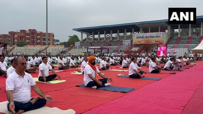 International Yoga Day: People practiced yoga in Bihar, Patna; Ministers, leaders, youth, women did yoga