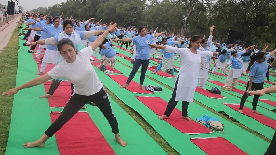 International Yoga Day 2024 People did yoga in Delhi on International Yoga Day