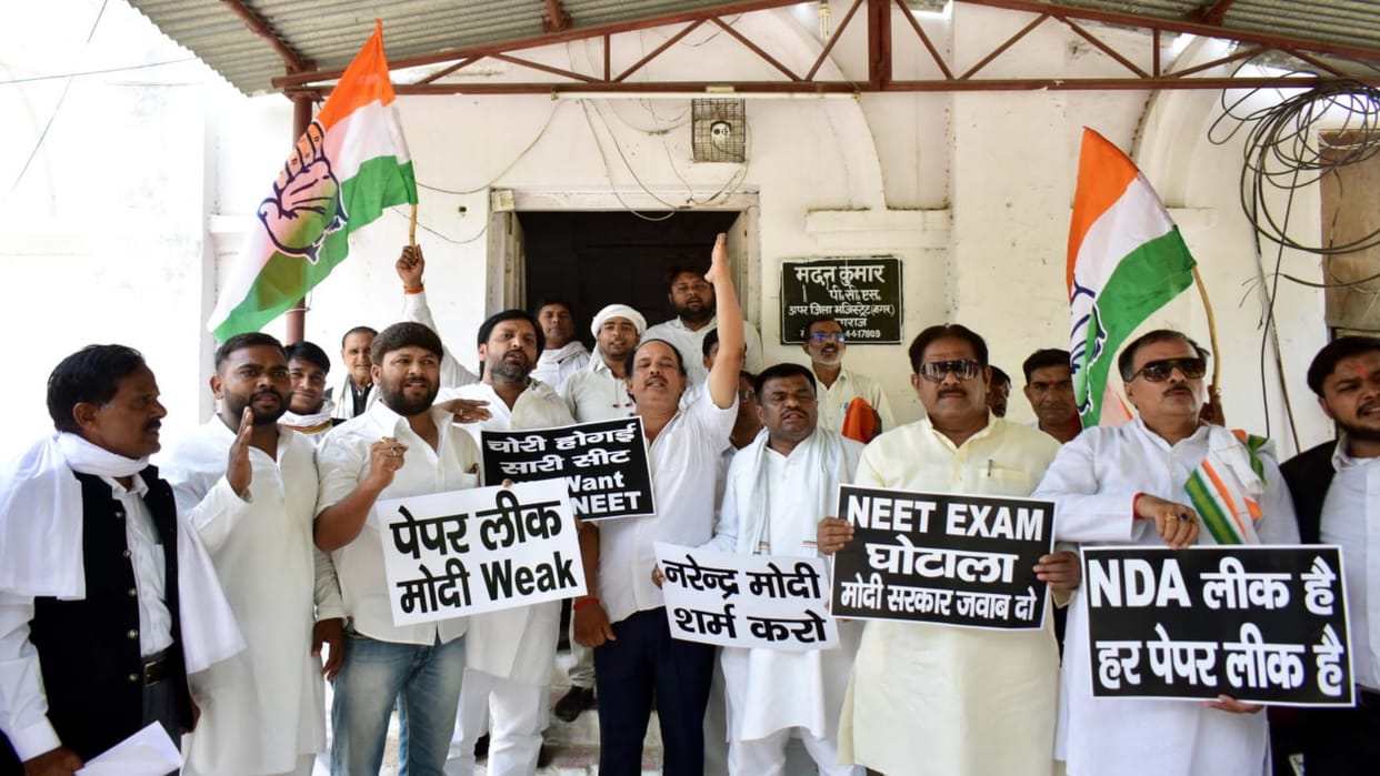 Congressman roared at the Collectorate against rigging in NEET