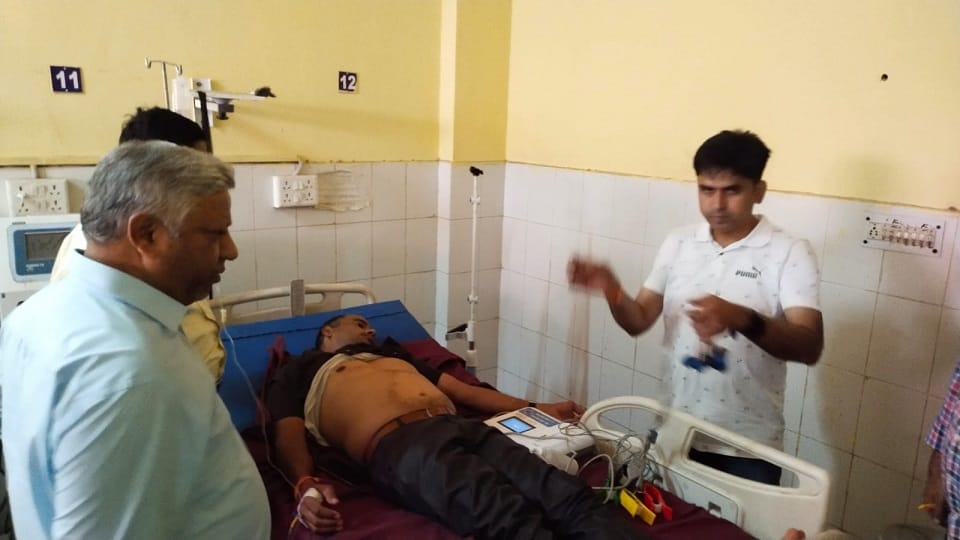 Defense Minister's driver admitted to emergency ward