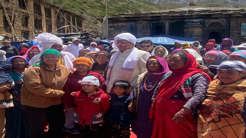 CM Pushkar Singh Dhami listened to the problems of the Kuti Village pithoragarh