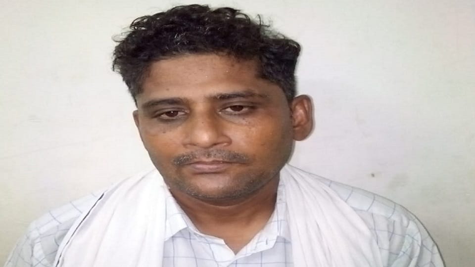 Cheated of Rs 62 thousand in the name of KYC