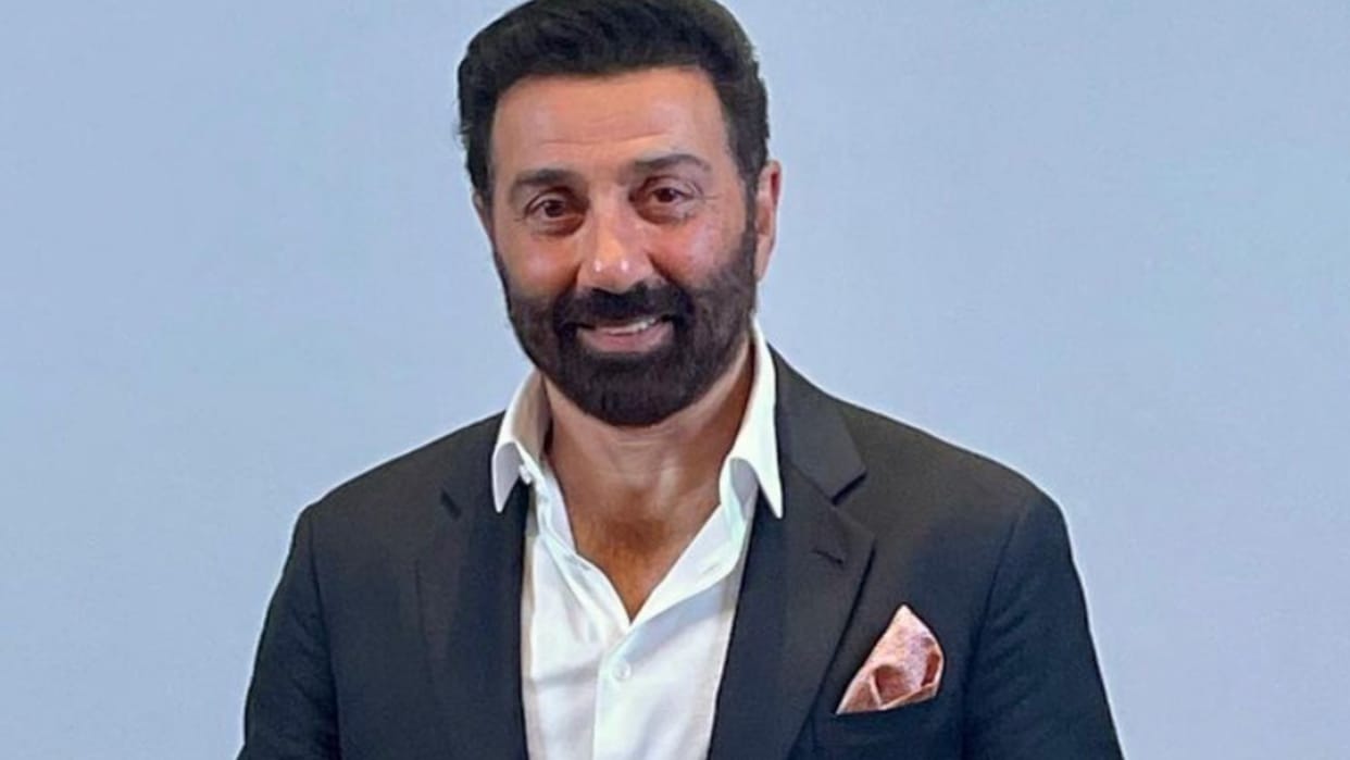 Sunny Deol performs action roll in jaat and angry younman in Gadar 2 Ghatak Ghayal