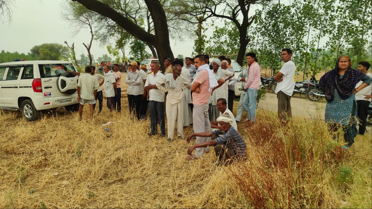 dead body of 25 year old girl found roadside in yamunanagar of Haryana
