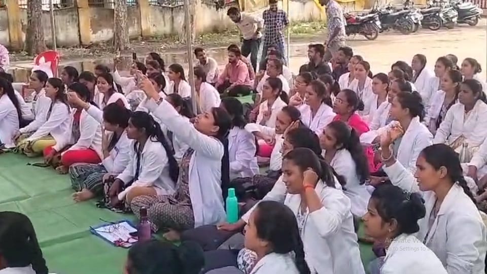 Health department employees on strike sit in with three point demands causing problems in Kabirdham