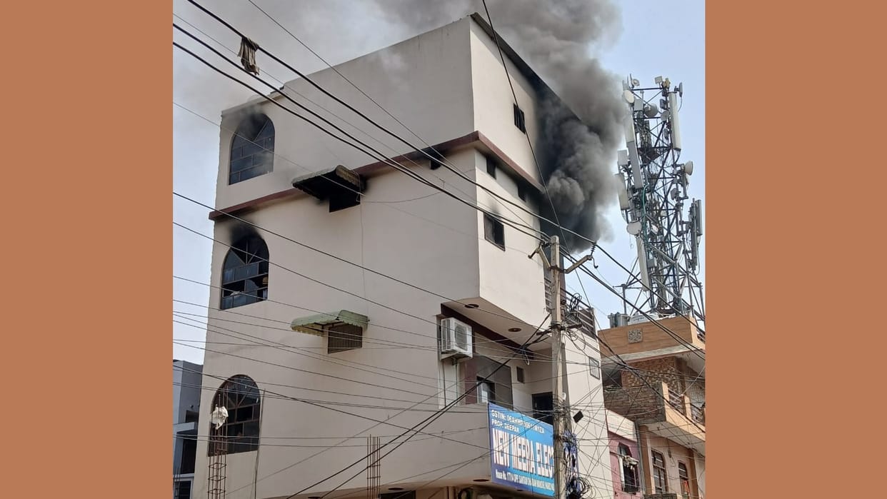 three storey shop caught fire due to short circuit in Gandhi Camp of Rohtak