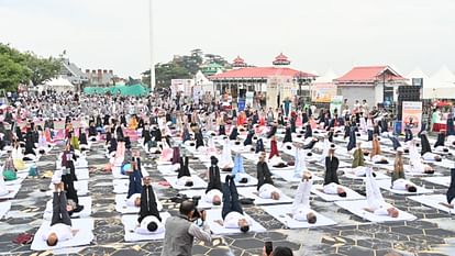 World Yoga Day: people practiced yoga in Himachal, main event held on Shimla Ridge, see photos