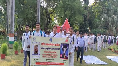 International Yoga Day: Sangam city becomes full of yoga, yoga practiced everywhere from land to water