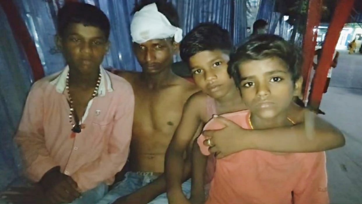 Begusarai News: A person was seriously injured after being hit by a train, three children saved his life