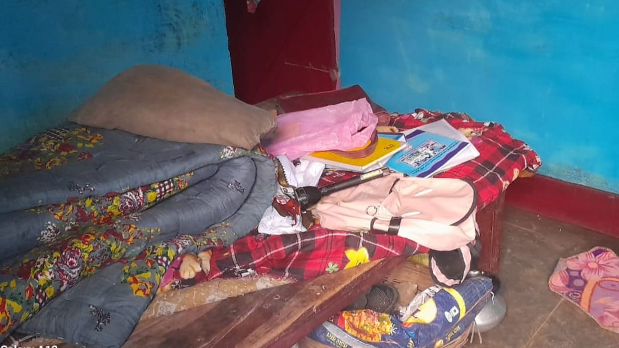 thieves ransacked the house in sobhadra Jewellery along with cash was also stolen