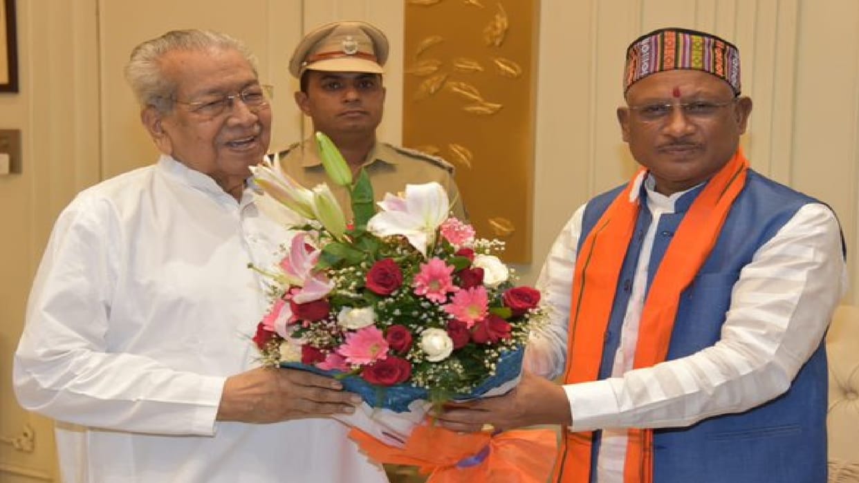 CG News: CM Vishnudev met Governor Vishwabhushan, discussed situation of state, Sai gave this information