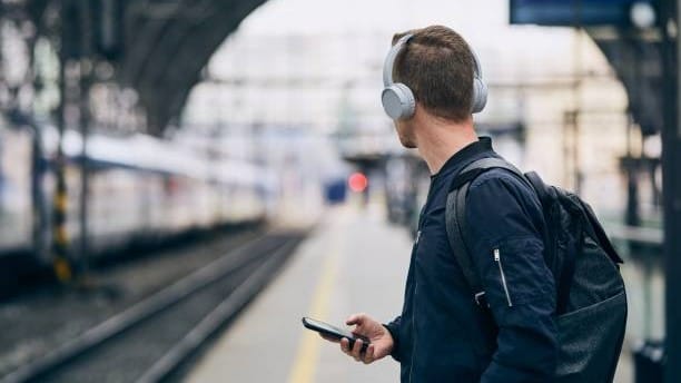 train accident ear phone case indore news