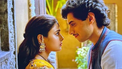 Maharaj Movie Review in Hindi by Pankaj Shukla Junaid Khan Jaideep Ahlawat Shalini Pandey Sharvari Wagh