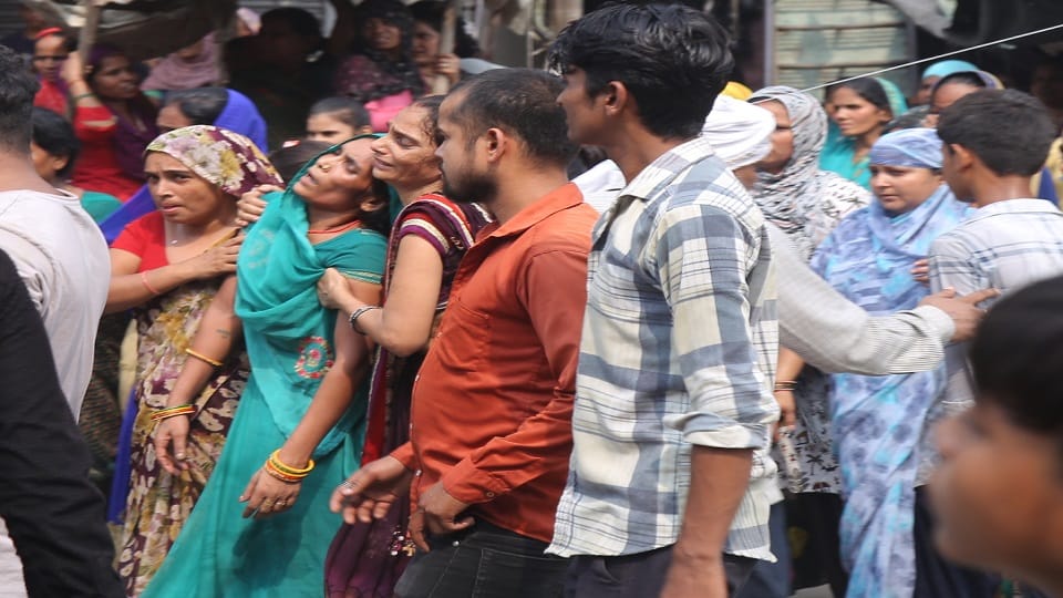Two youths were killed by stabbing them with knives in Ashok Vihar