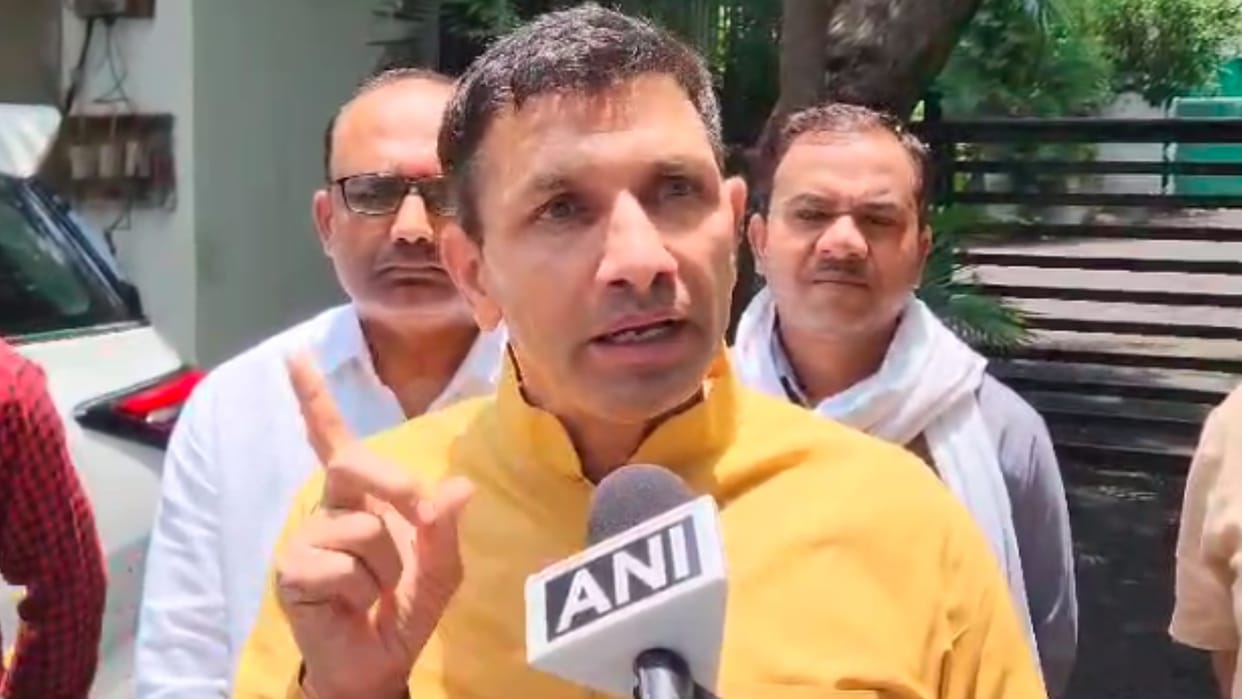 MP News: Patwari taunted, said- loan of Rs. 3.7 lakh crore, but government is buying luxury cars for ministers