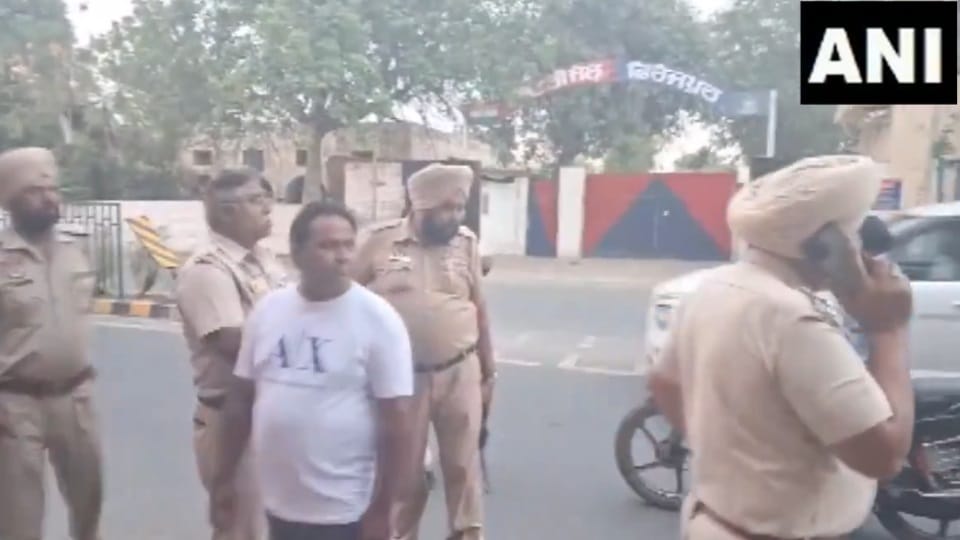 Congress leader Lalit Passi got injured in firing outside Firozpur Central Jail