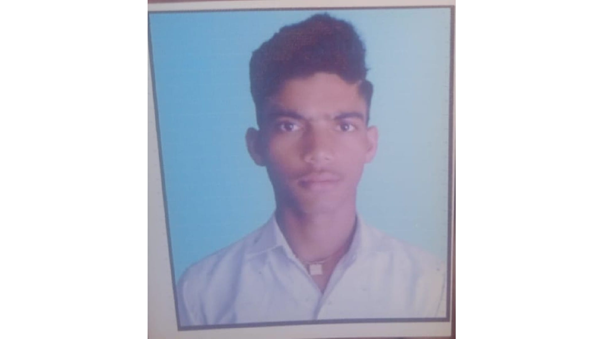 11वीं के छात्र ने की आत्महत्या।