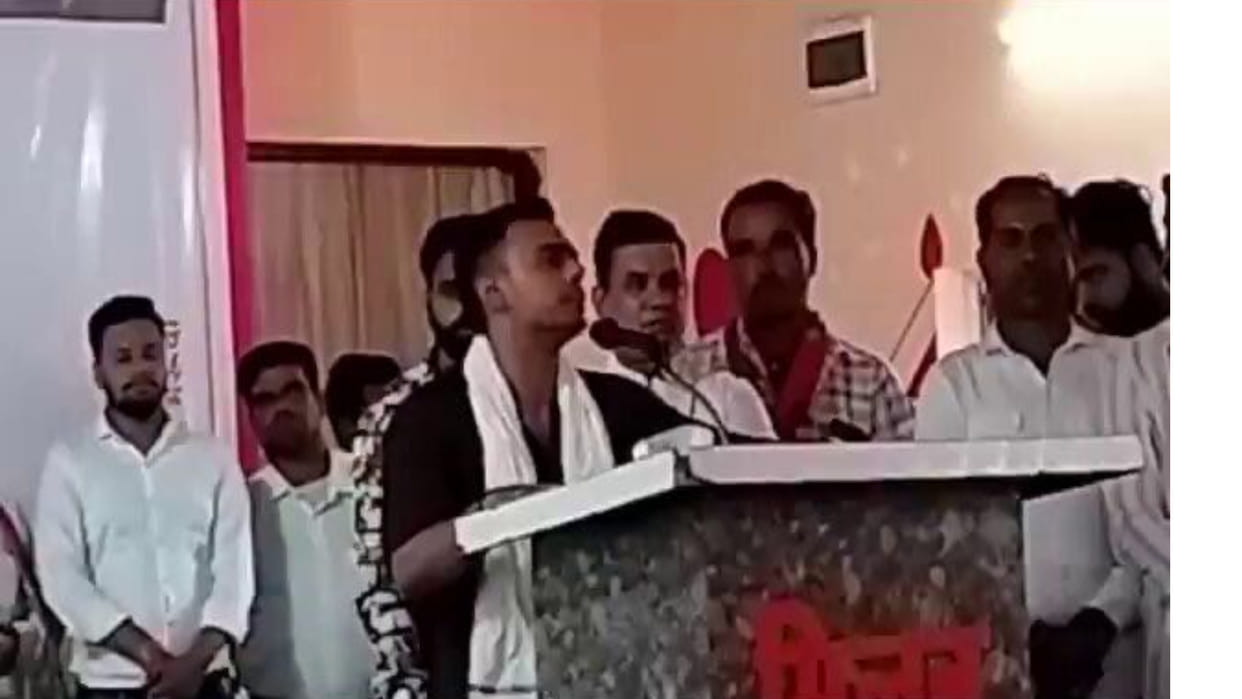 Bhopal: Kartikeya Chauhan's father's statement for Shivraj is in discussion, Congress leader also praised it.