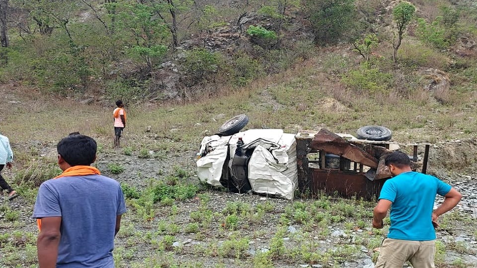 One dead after pickup vehicle falls into ditch in champawat