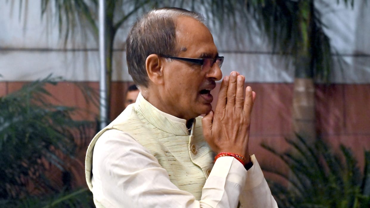 Union minister Shivraj Singh Chouhan arrives in Ranchi to review BJP's LS election performance