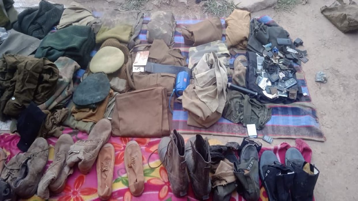 Jammu and kashmir Security forces exposed hideout of terrorists These items including clothes and shoes found